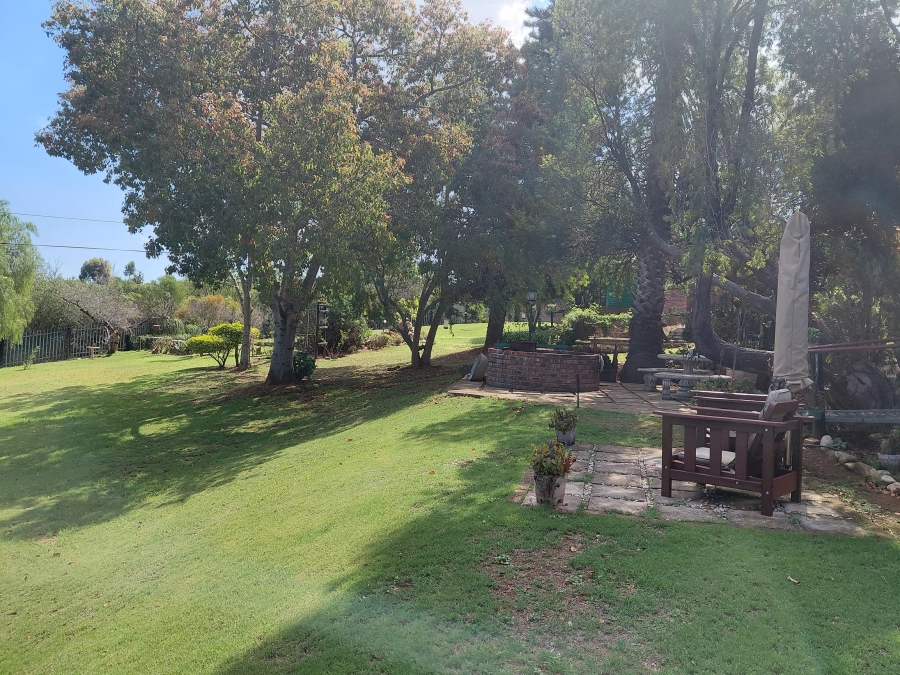 5 Bedroom Property for Sale in Vanes Estate Eastern Cape